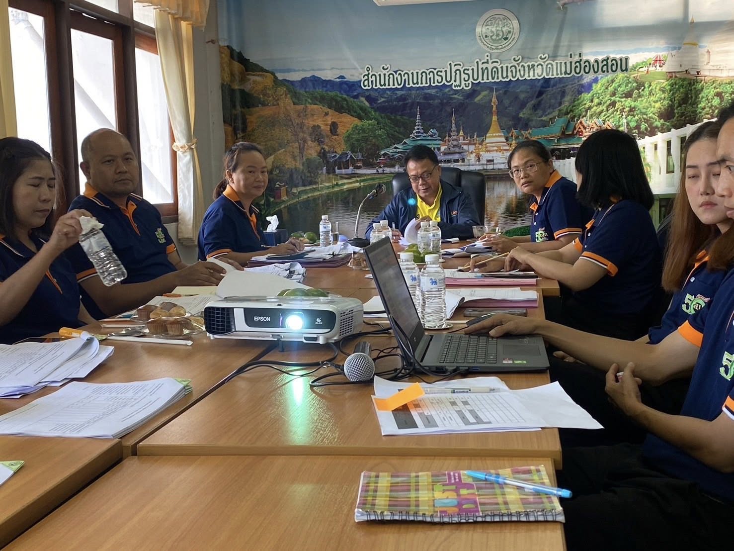 title - ผู้ตรวจราชการ ส.ป.ก. (เขต 15,16 และ 17) ประชุมตรวจติดตามความก้าวหน้าการดำเนินงานตามแผนงานตรวจราชการและลงพื้นที่โครงการที่เกี่ยวข้องในเขตปฏิรูปที่ดิน ประจําปีงบประมาณ 2568 รอบที่ 2 ณ ส.ป.ก.จังหวัดแม่ฮ่องสอน